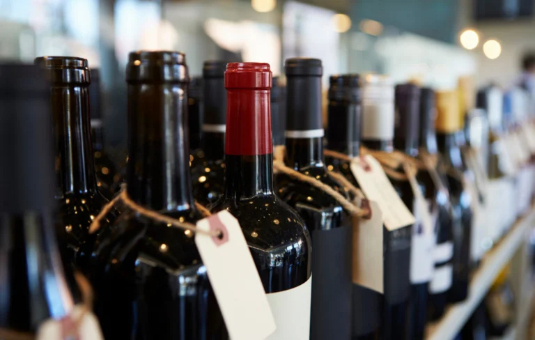 Como Escolher um Vinho Bom e Barato: 7 Dicas Práticas para Não Errar na Compra - Semana Paulistana do Vinho 2026