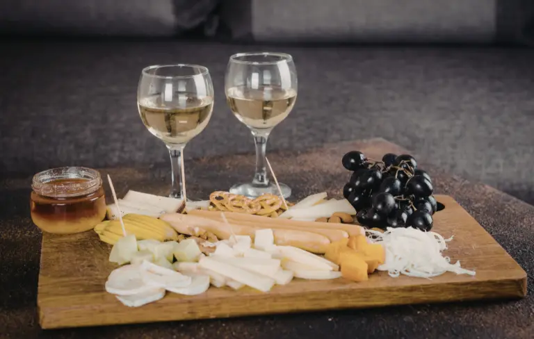 Harmonização de Vinhos: O Guia Completo para Combinar Vinho e Comida Sem Erros - Semana Paulistana do Vinho