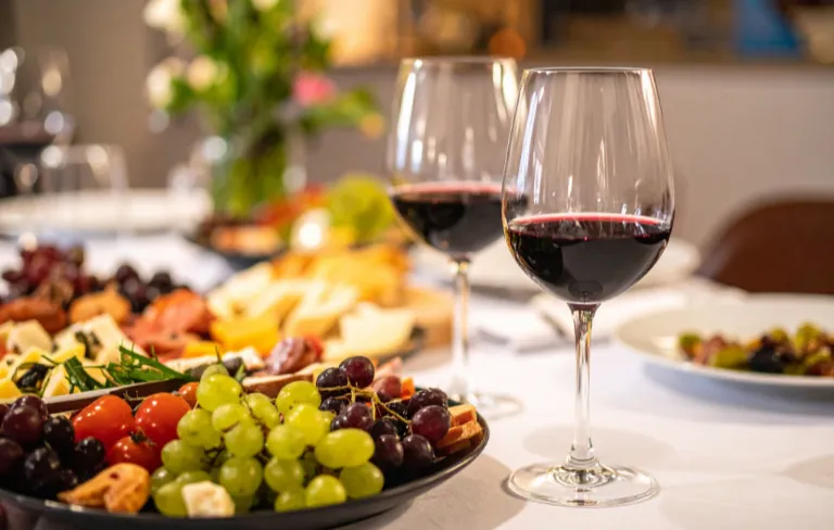 Vinhos Tintos para Iniciantes: As Uvas Essenciais e Opções Acessíveis - Blog Semana Paulistana do Vinho 2026